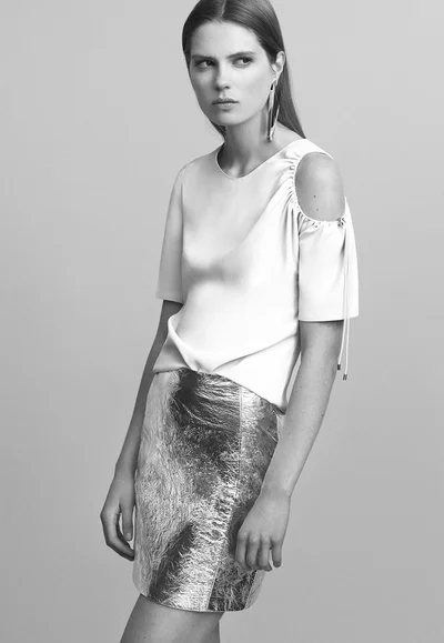 Look 12